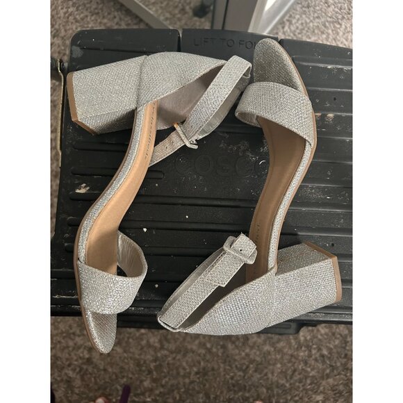 Silver Glitter Block Heel Sandals With Adjustable Ankle Strap & Open Toe Design - Picture 4 of 8